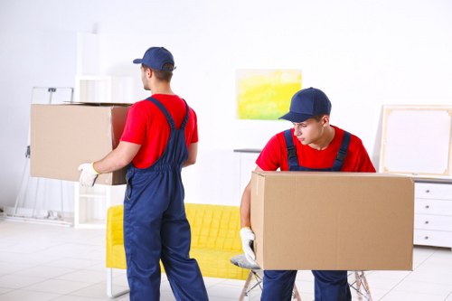 Van moving service in Colindale for household transport